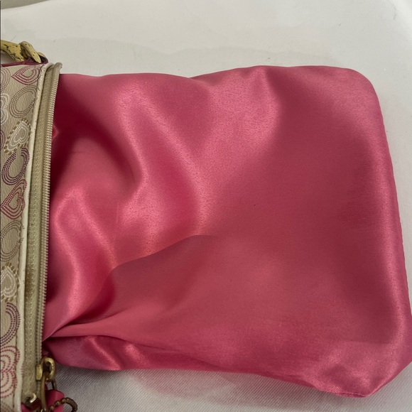 Coach Crossbody Heart Swingpack - Picture 9 of 17